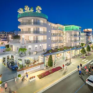 4* Szálloda International